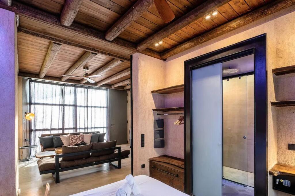 Sea View Garden Suites Pireu Exterior foto
