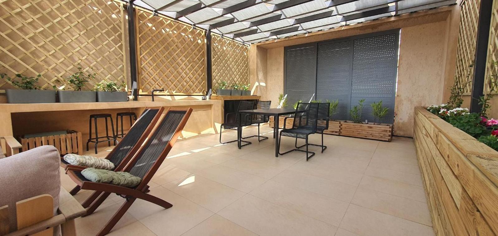 Sea View Garden Suites Pireu Exterior foto
