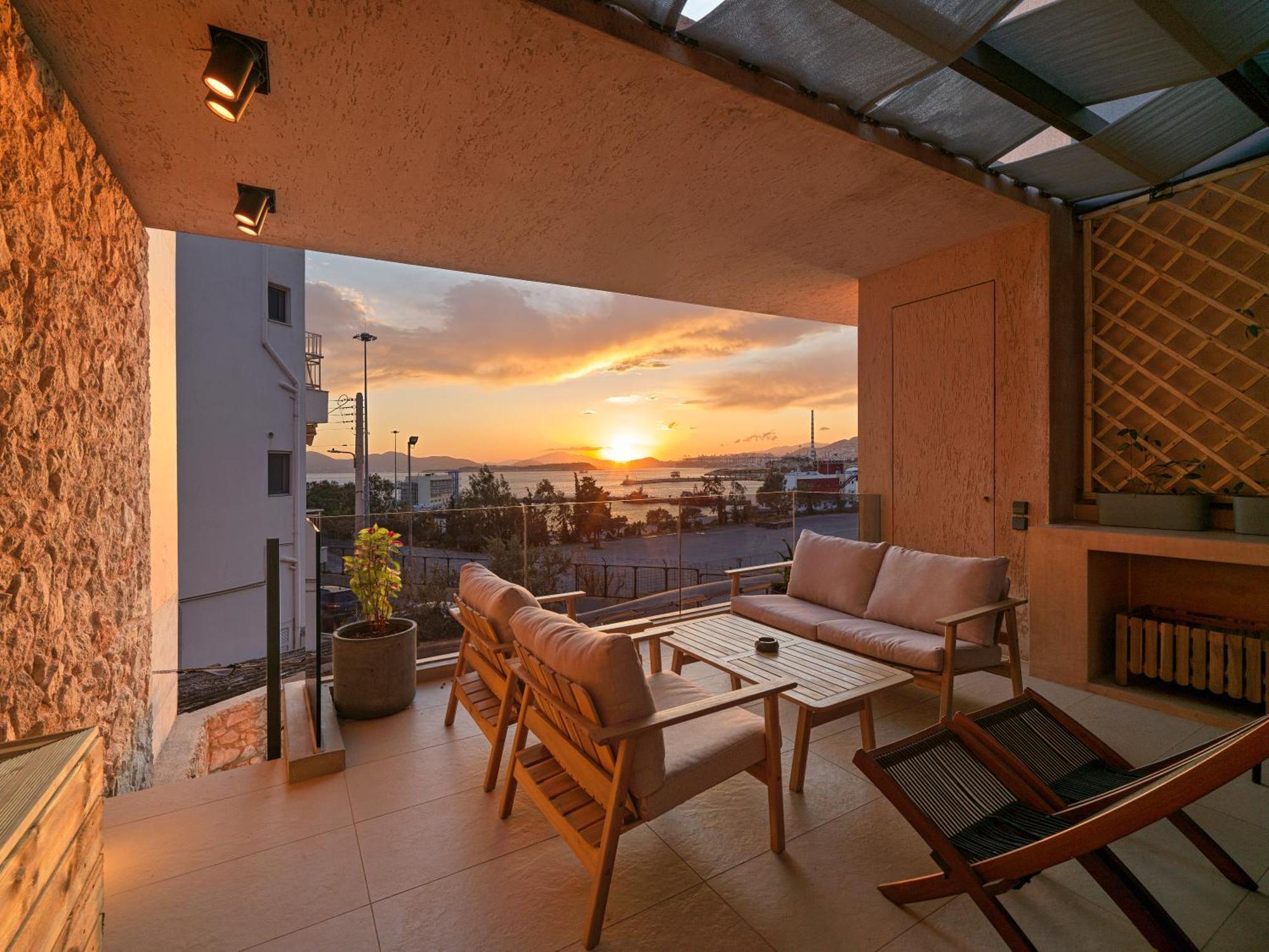 Sea View Garden Suites Pireu Exterior foto