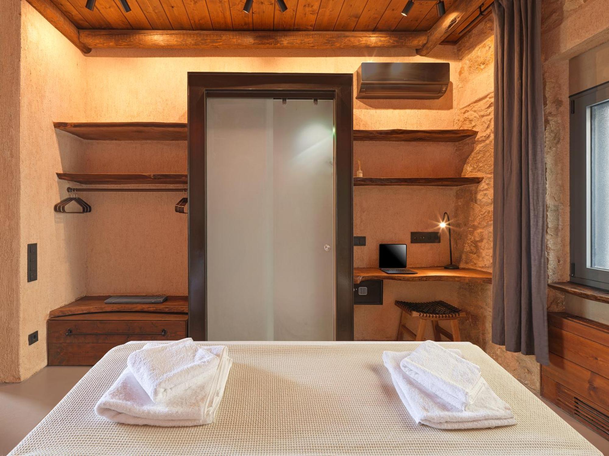 Sea View Garden Suites Pireu Exterior foto